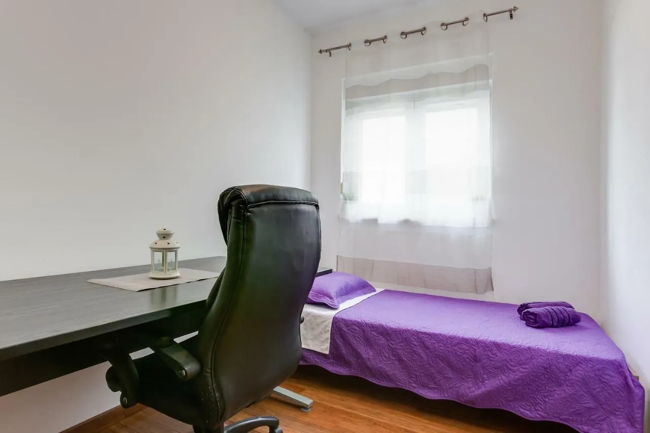 Nova Apartment Split