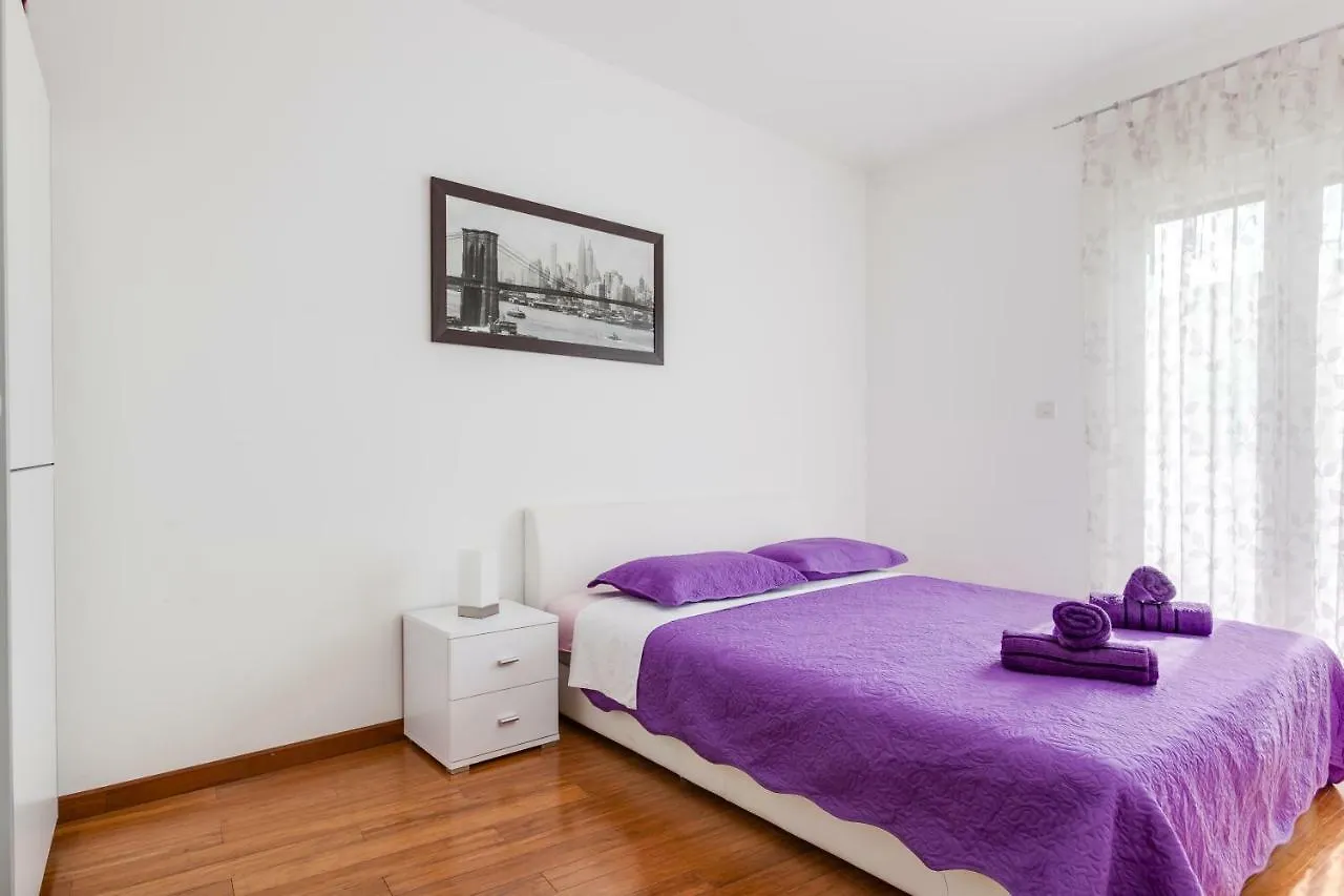 Nova Apartment Split