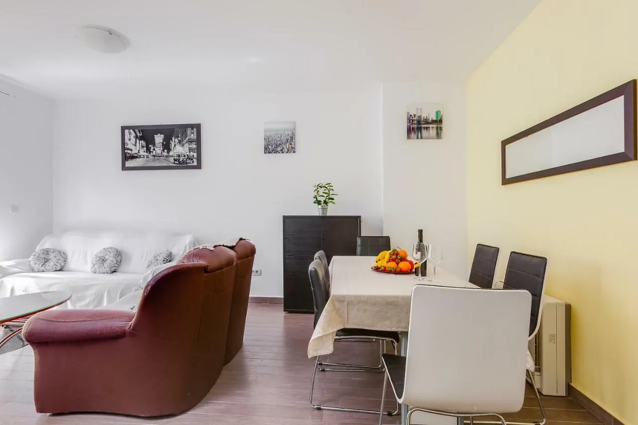 Nova Apartment Split