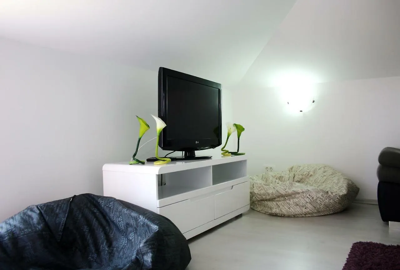 Nova Apartment Split
